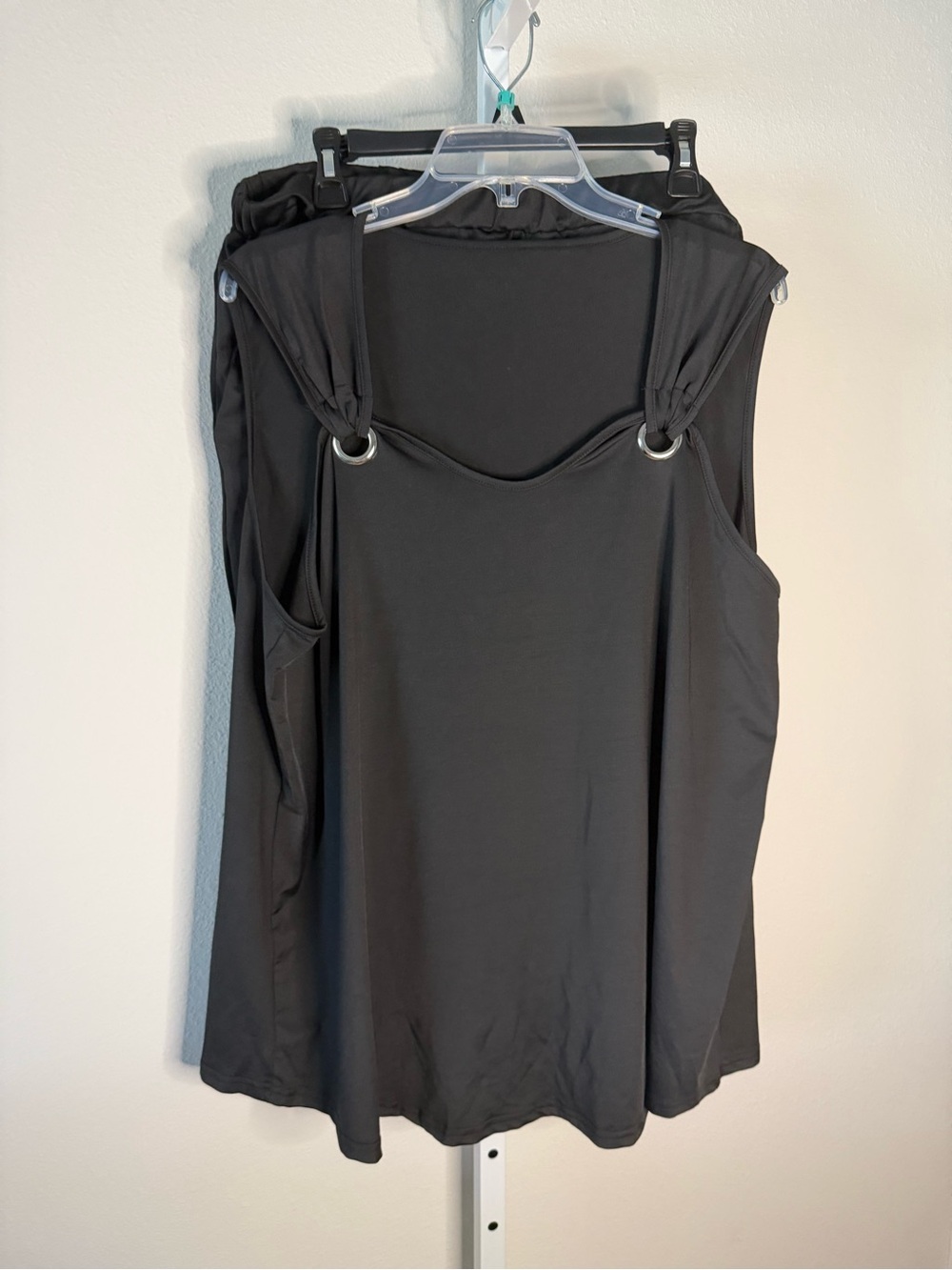 NWOT- 2 Piece Black Sleeveless Ring-Detail Short Set